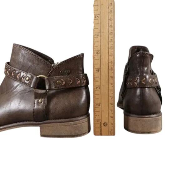 Roxy Shoes Womens 7 Booties Western Harness Fashion Brown Zip Casual Ankle Boot - Picture 7 of 14